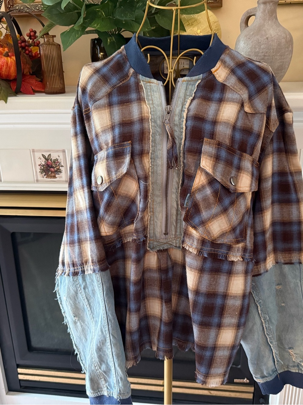 Oli & Hali size Large Plaid Utility denim and flannel top Blue/Brown shacket top - Picture 5 of 9